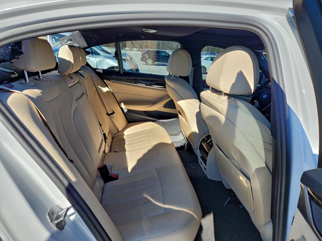 2023 BMW 530E photo 10
