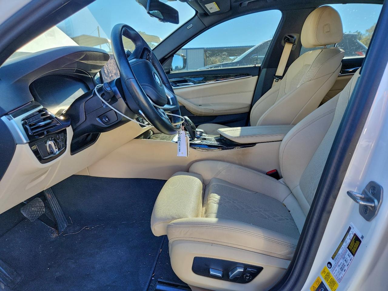 2023 BMW 530E photo 7