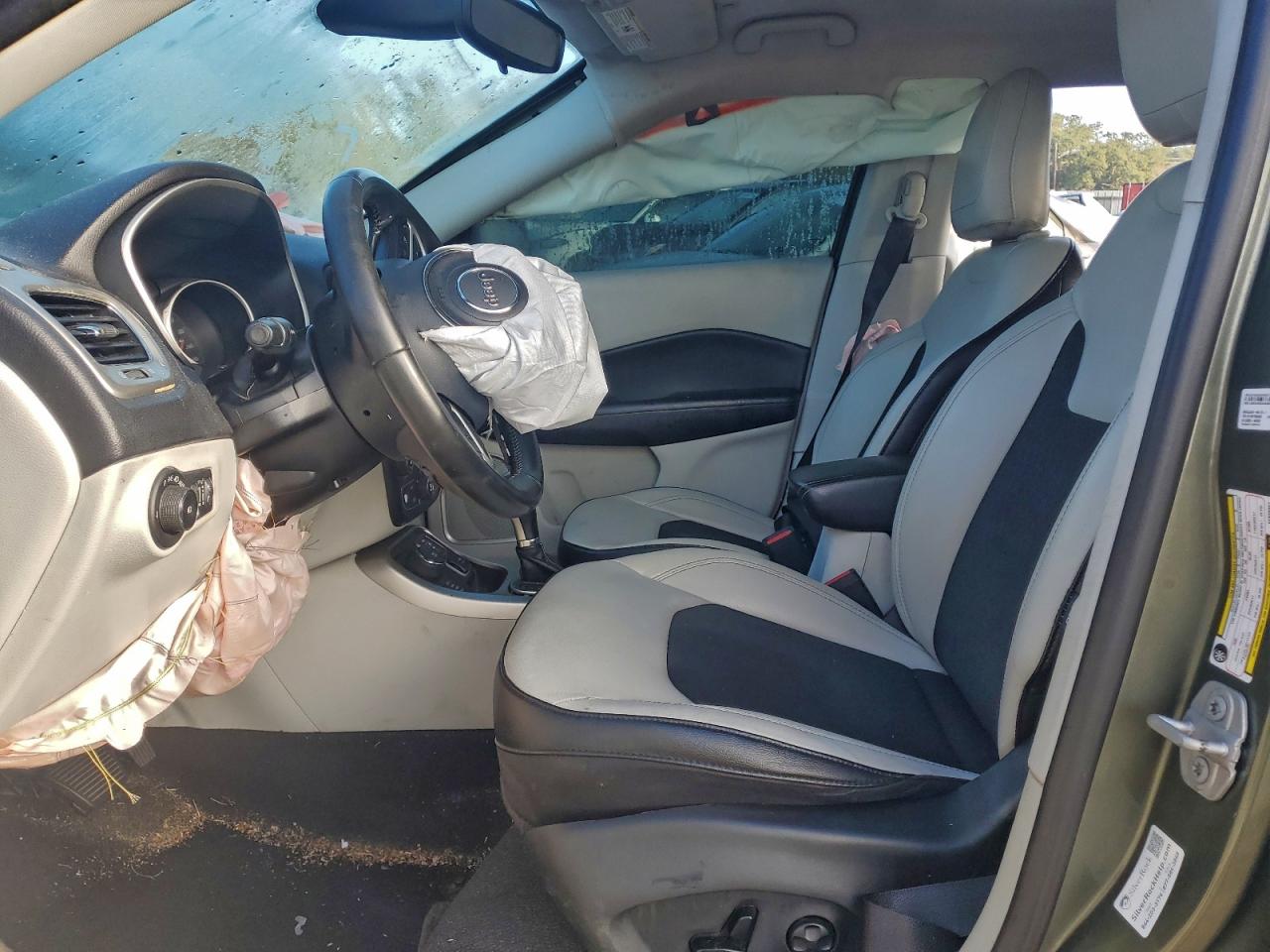 2019 JEEP COMPASS LATITUDE photo 7