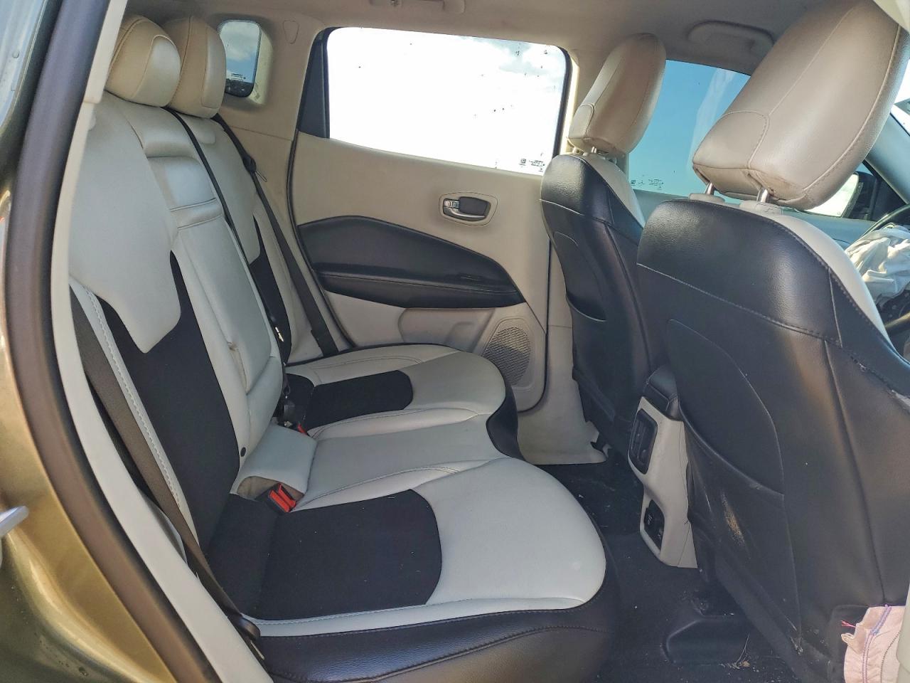 2019 JEEP COMPASS LATITUDE photo 11