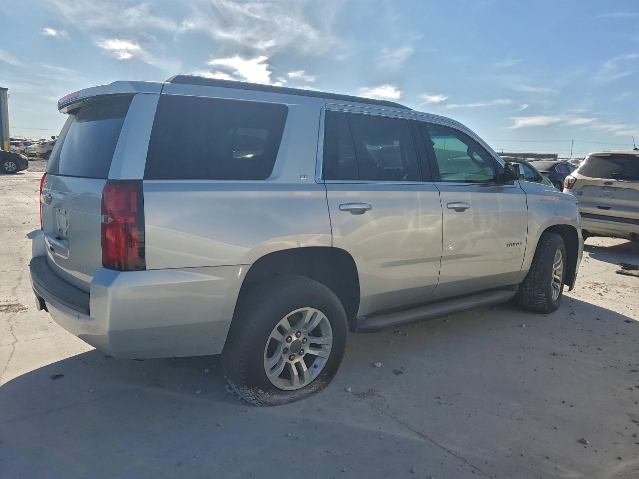 2015 CHEVROLET TAHOE C1500 LT photo 3
