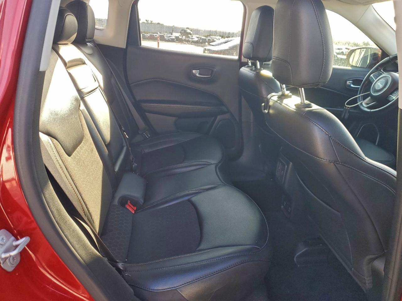 2019 JEEP COMPASS LATITUDE photo 11