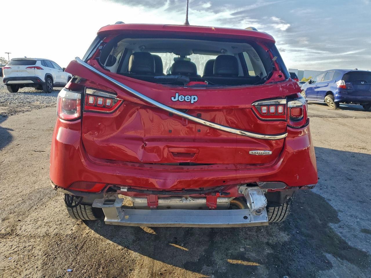 2019 JEEP COMPASS LATITUDE photo 6