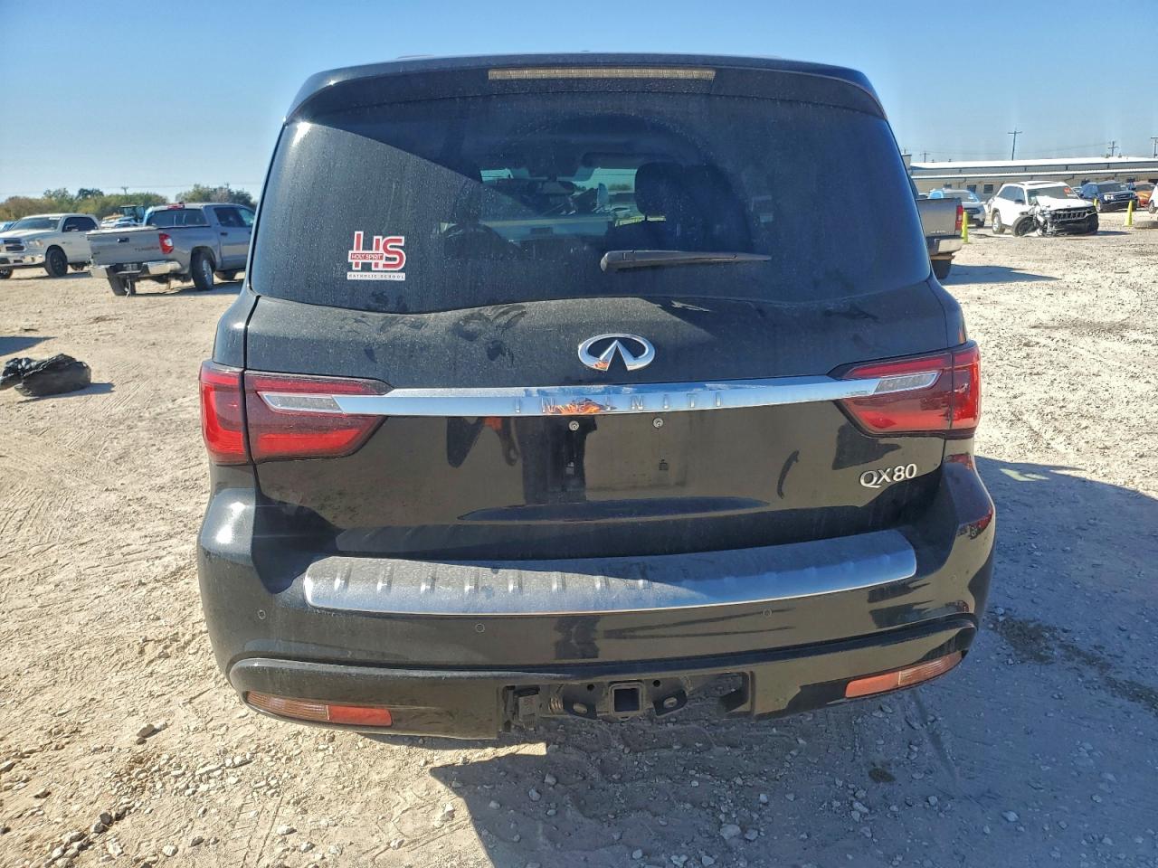 2019 INFINITI QX80 LUXE photo 6