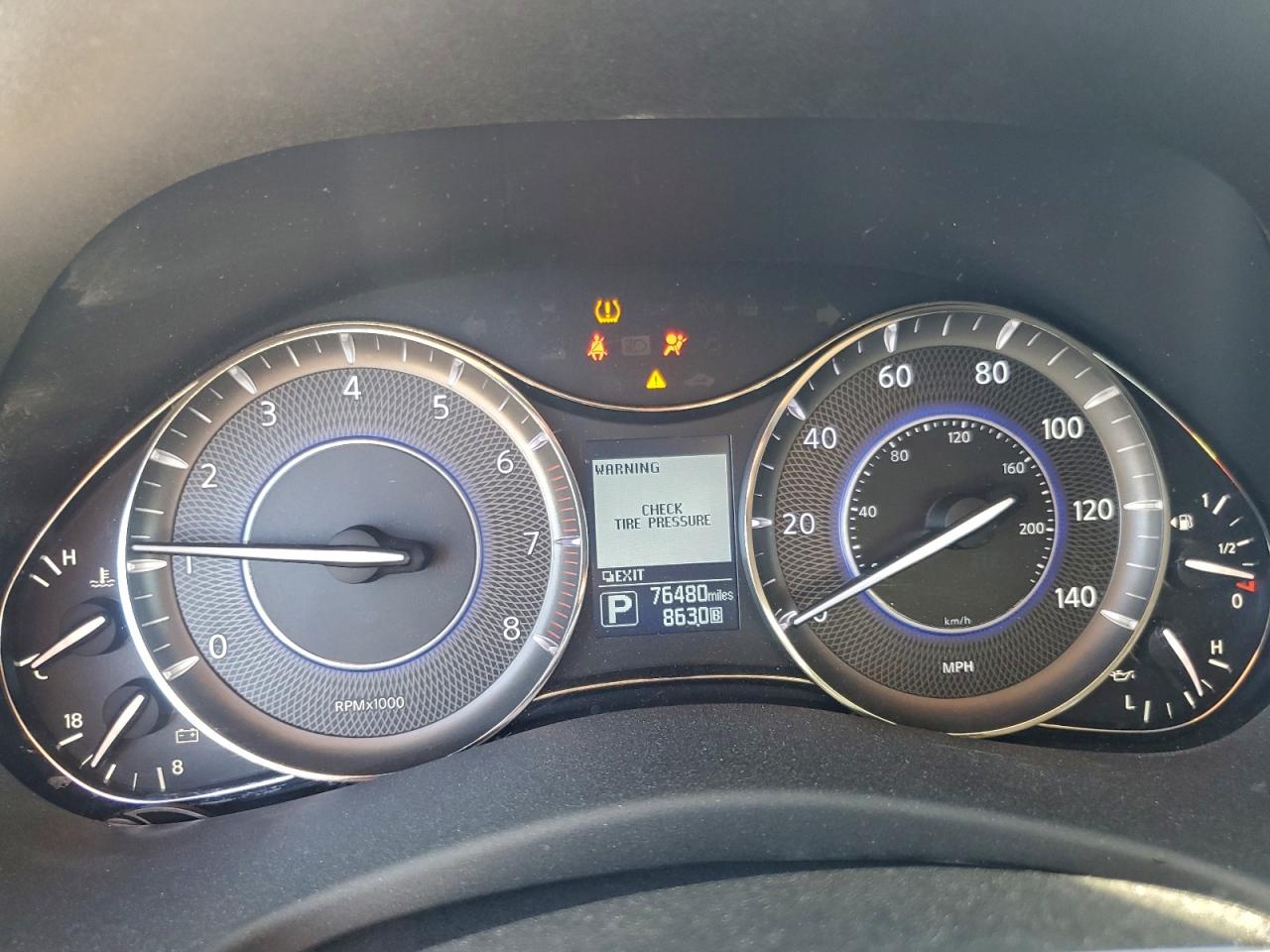 2019 INFINITI QX80 LUXE photo 9