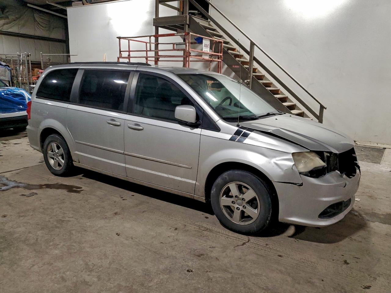2012 DODGE GRAND CARAVAN SXT photo 4