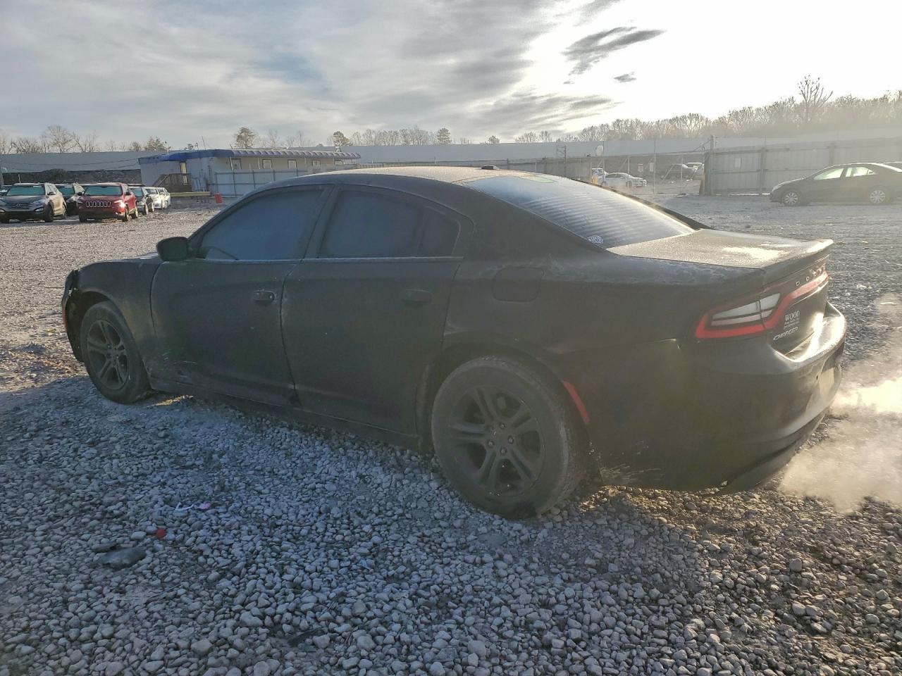 2016 DODGE CHARGER SE photo 2
