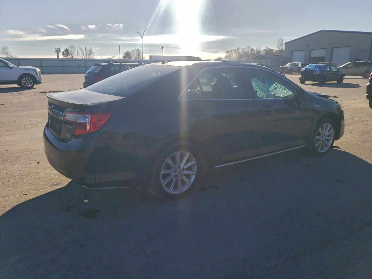 2012 TOYOTA CAMRY HYBRID photo 3