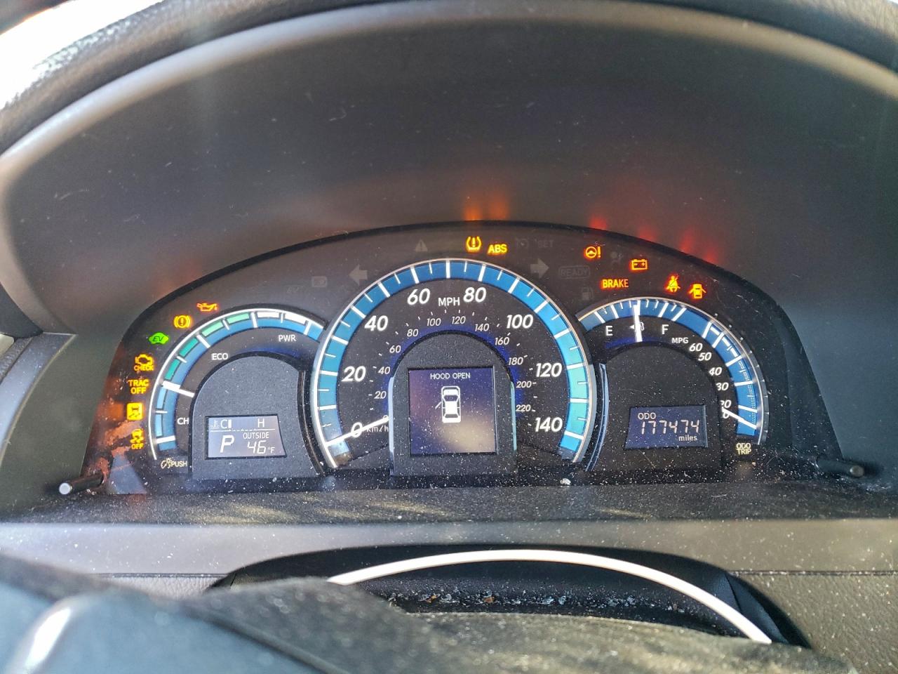 2012 TOYOTA CAMRY HYBRID photo 9