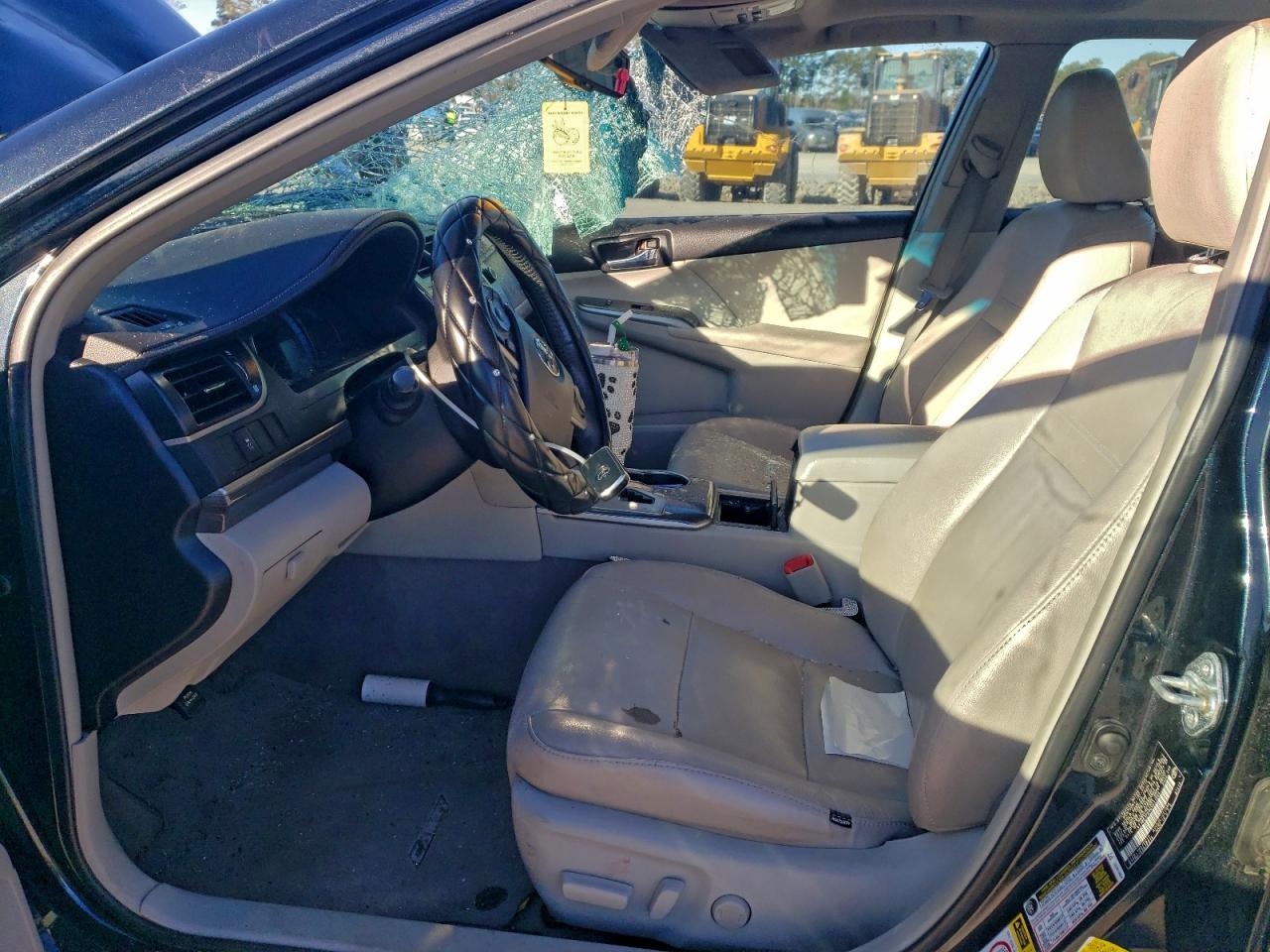2012 TOYOTA CAMRY HYBRID photo 7