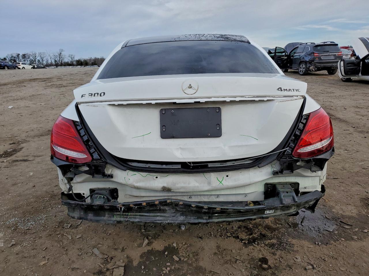 2018 MERCEDES-BENZ E 300 4MATIC photo 6
