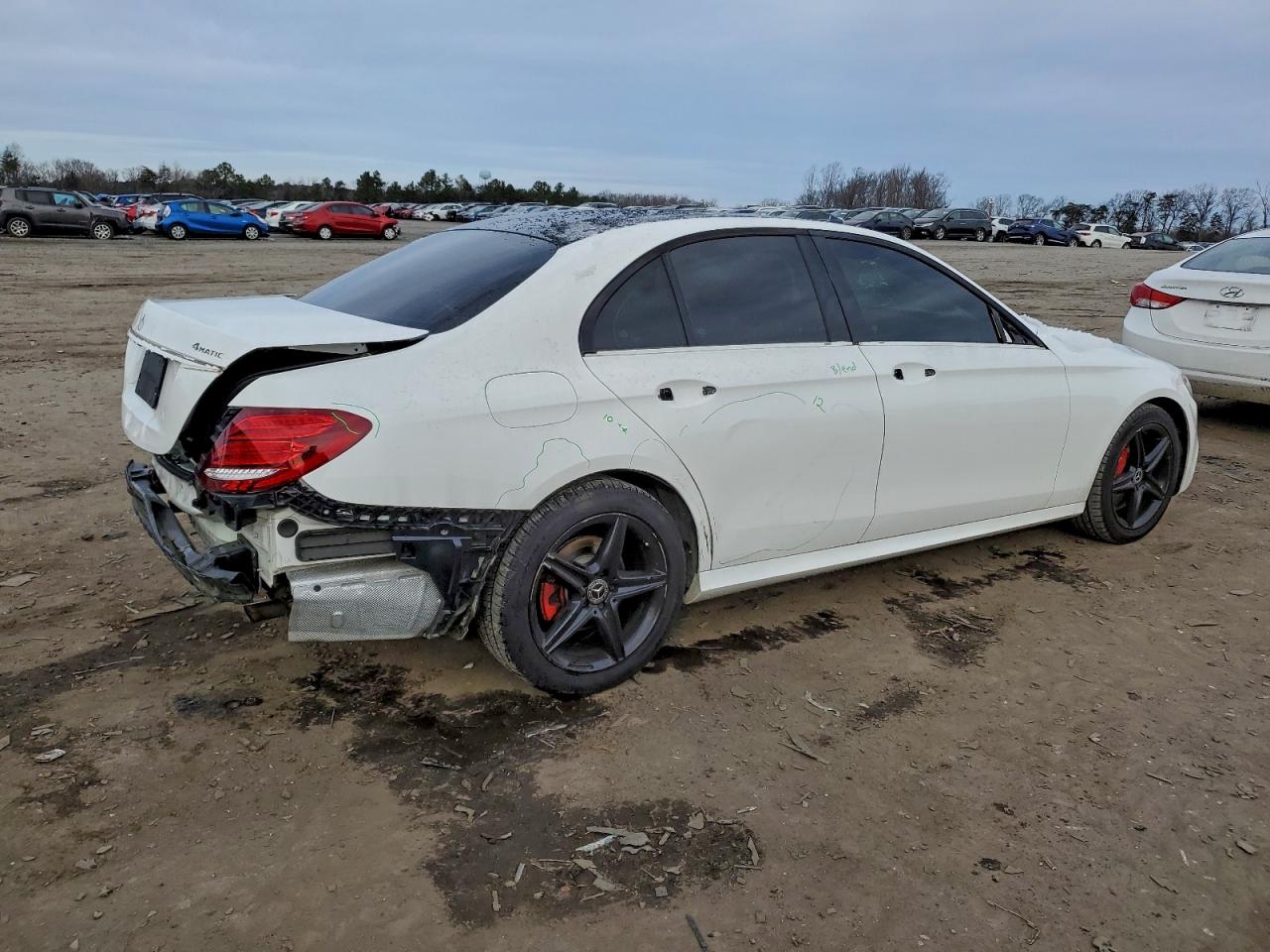 2018 MERCEDES-BENZ E 300 4MATIC photo 3