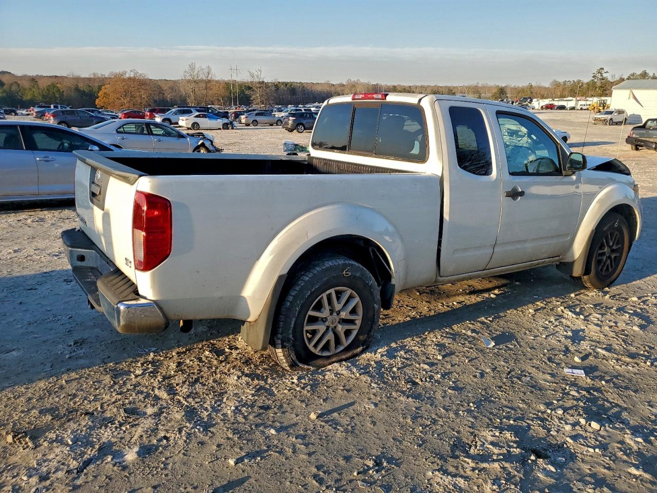 2018 NISSAN FRONTIER S photo 3
