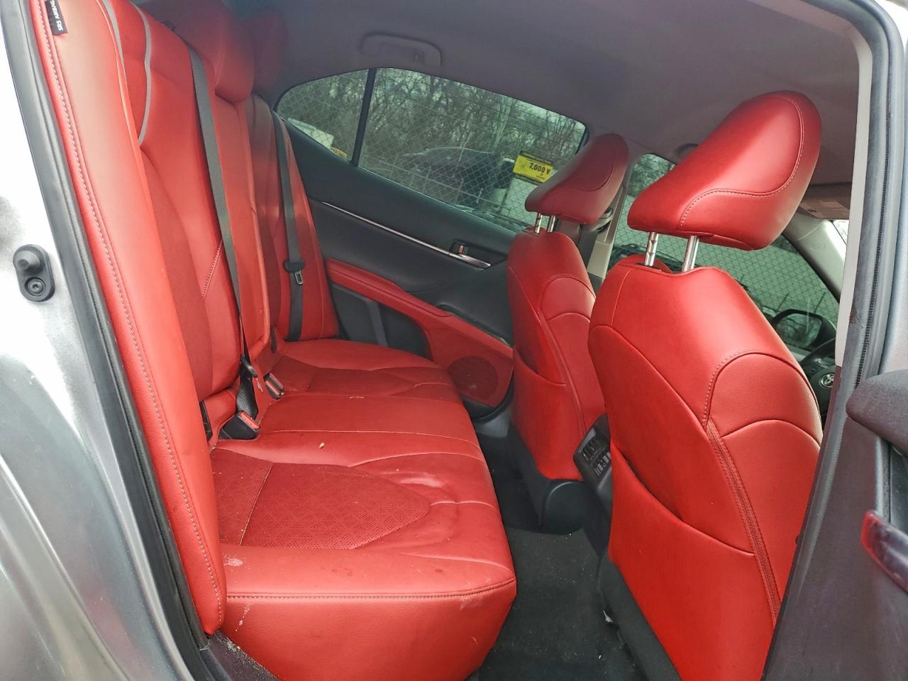 2022 TOYOTA CAMRY XSE photo 10