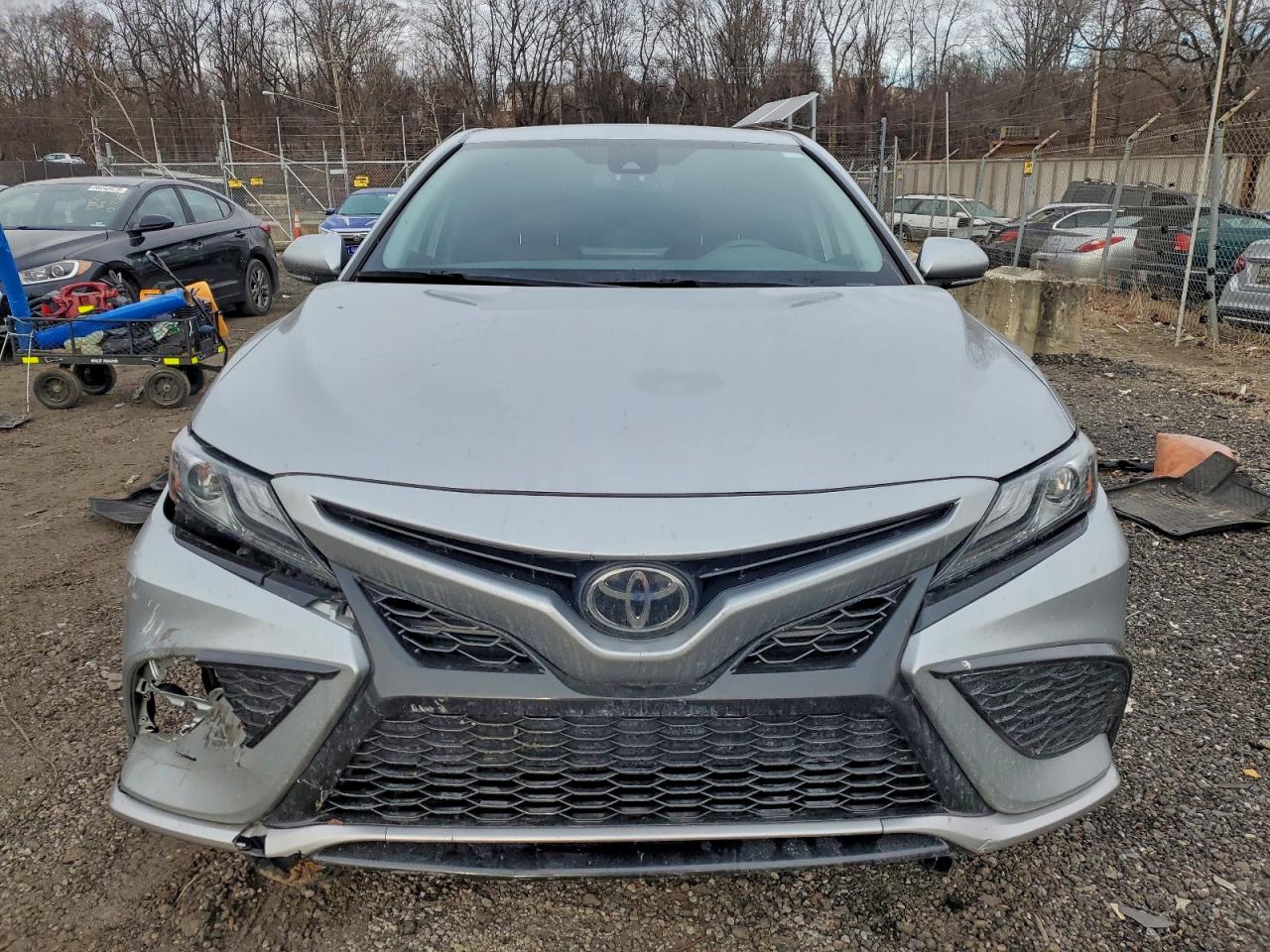 2022 TOYOTA CAMRY XSE photo 5