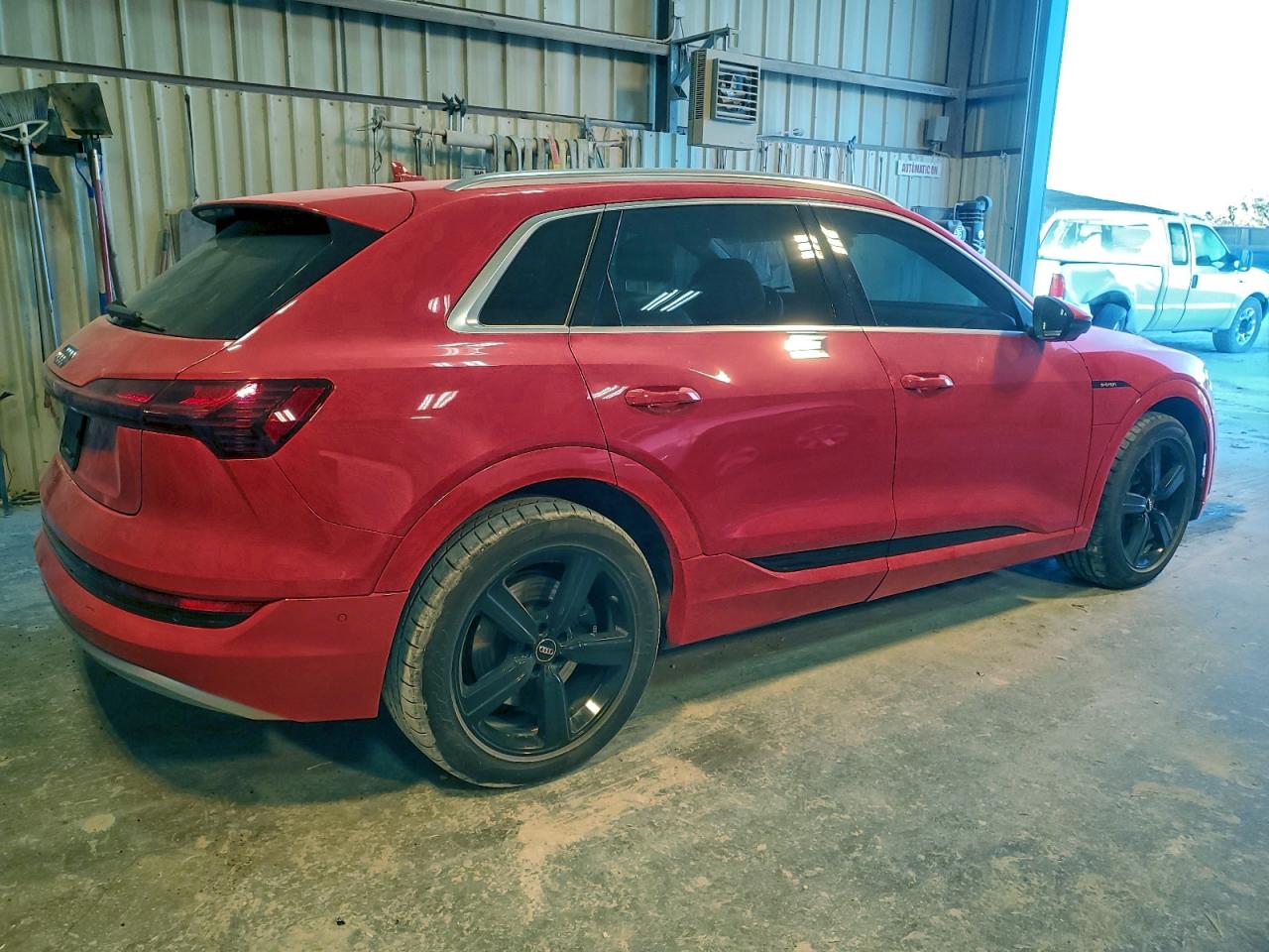 2019 AUDI E-TRON PRESTIGE photo 3