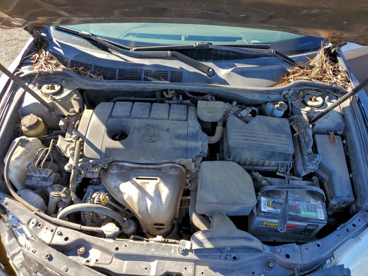 2011 TOYOTA CAMRY BASE photo 11