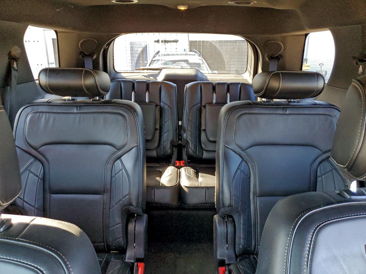2016 FORD EXPLORER PLATINUM photo 10