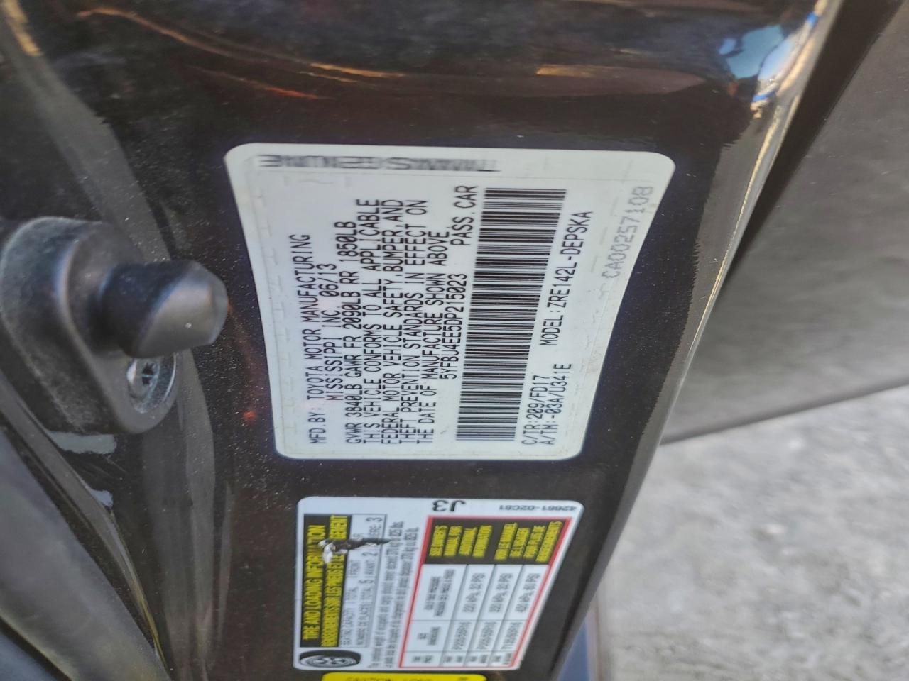 2013 TOYOTA COROLLA BASE photo 12