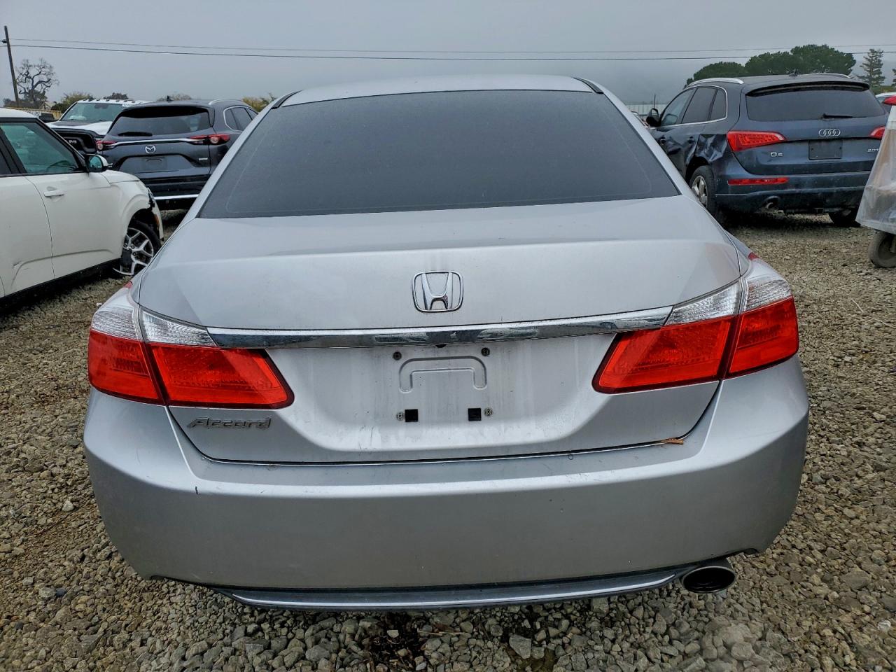 2013 HONDA ACCORD LX photo 6
