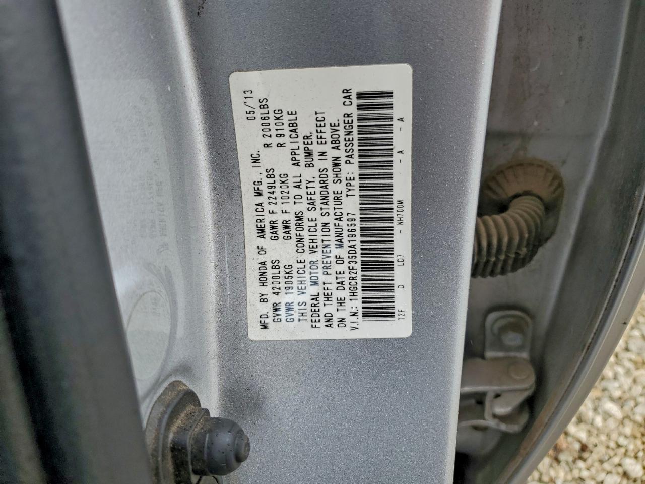 2013 HONDA ACCORD LX photo 13