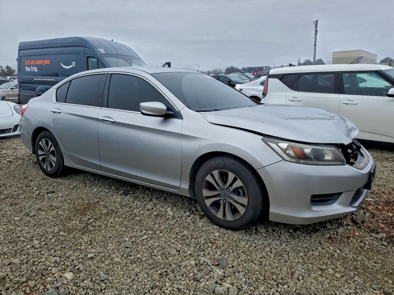2013 HONDA ACCORD LX photo 4