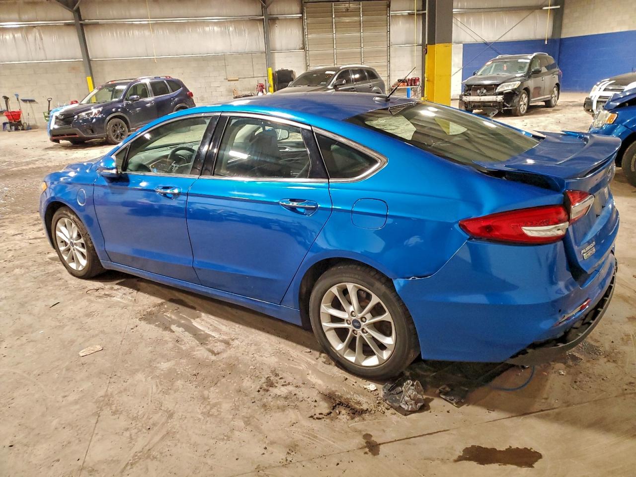 2019 FORD FUSION TITANIUM photo 2