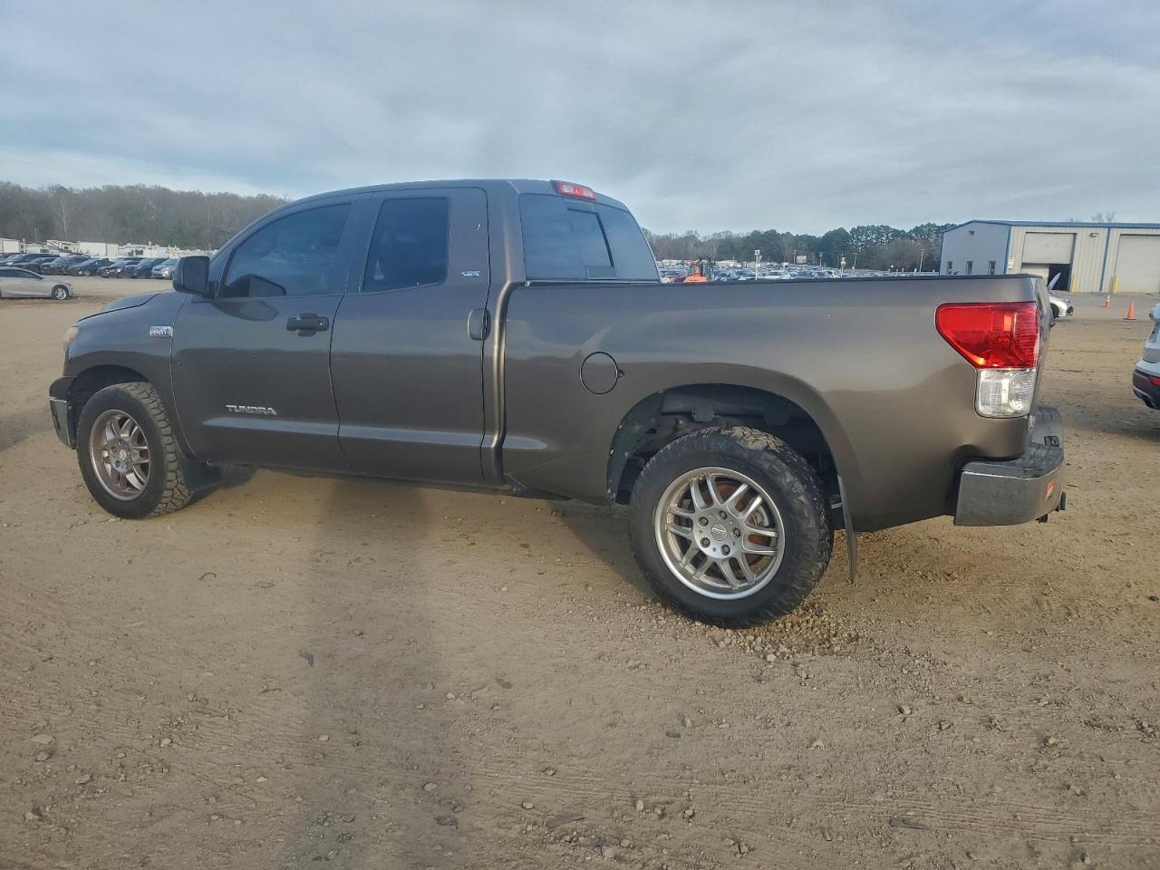 2012 TOYOTA TUNDRA DOUBLE CAB SR5 photo 2