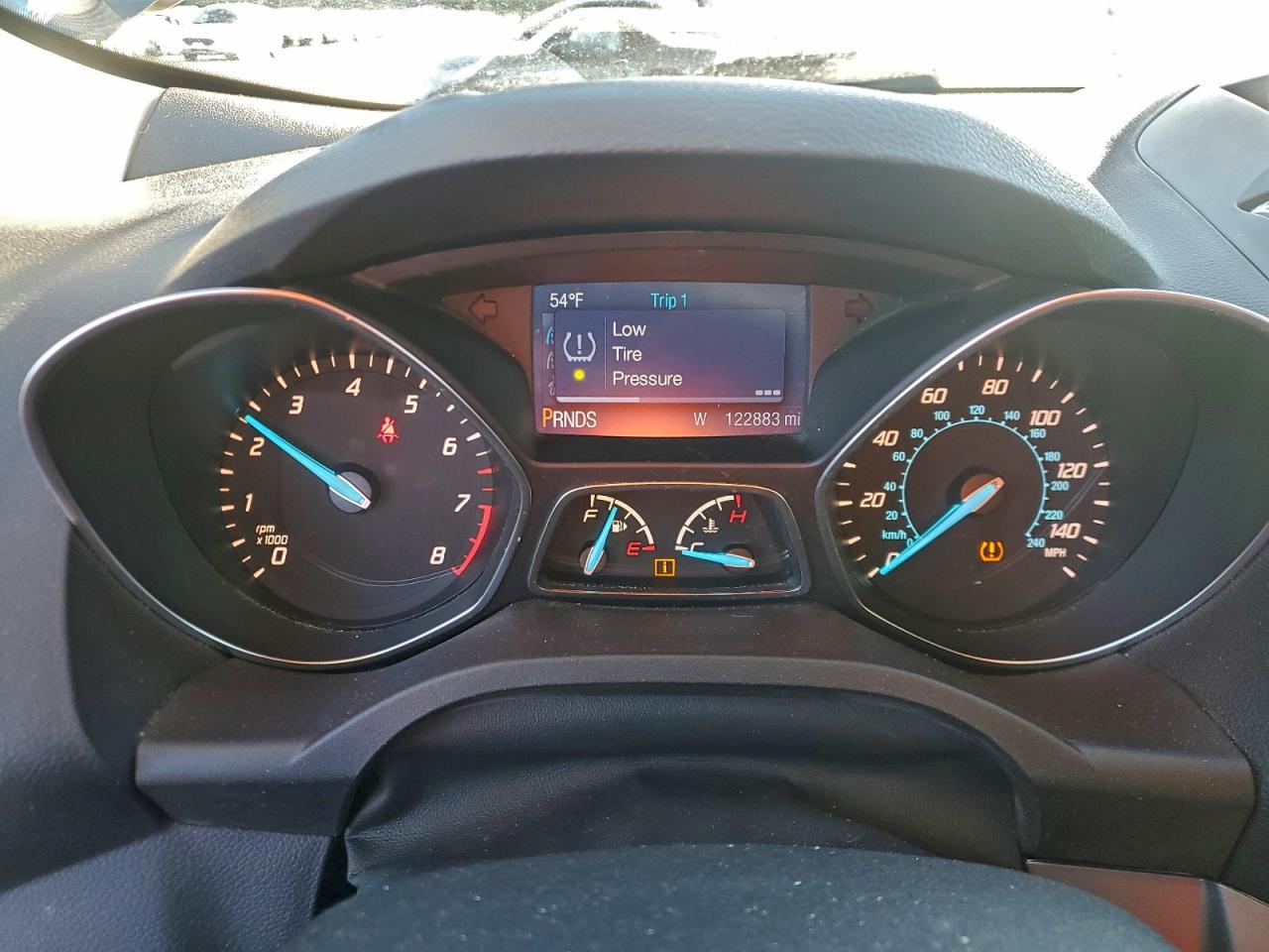 2015 FORD ESCAPE SE photo 9