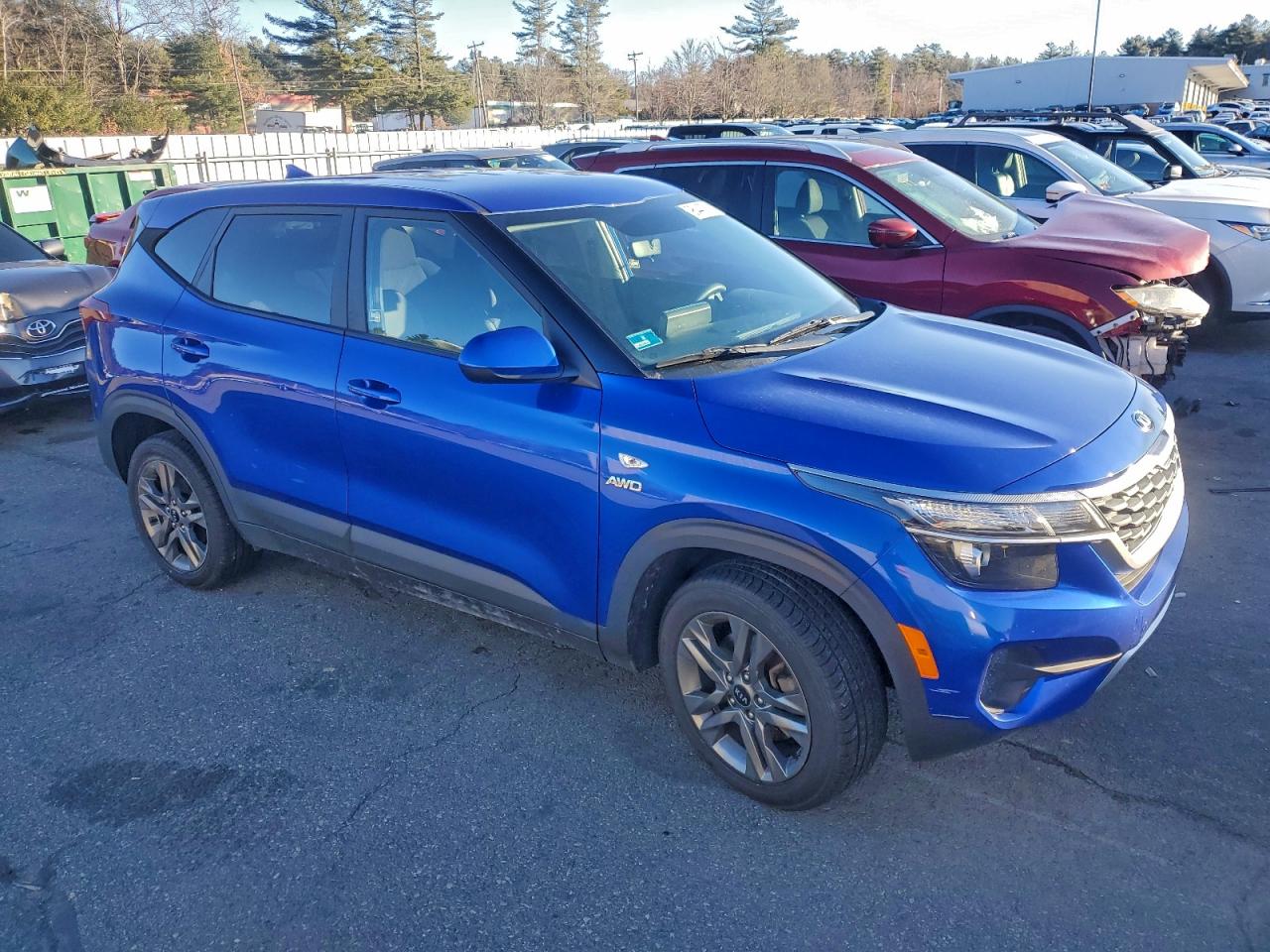2021 KIA SELTOS LX photo 4