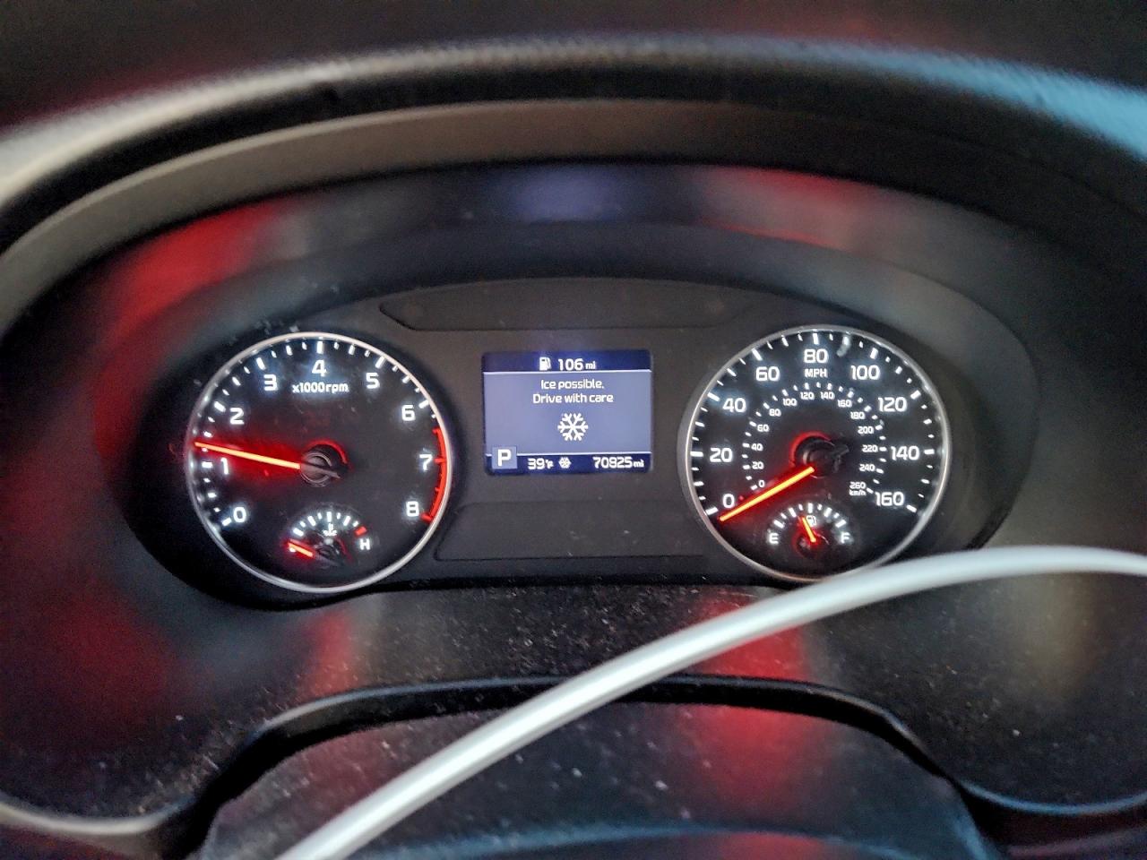 2021 KIA SELTOS LX photo 9