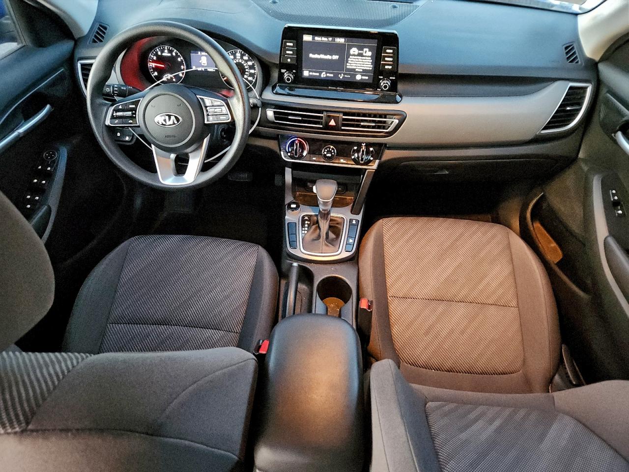 2021 KIA SELTOS LX photo 8