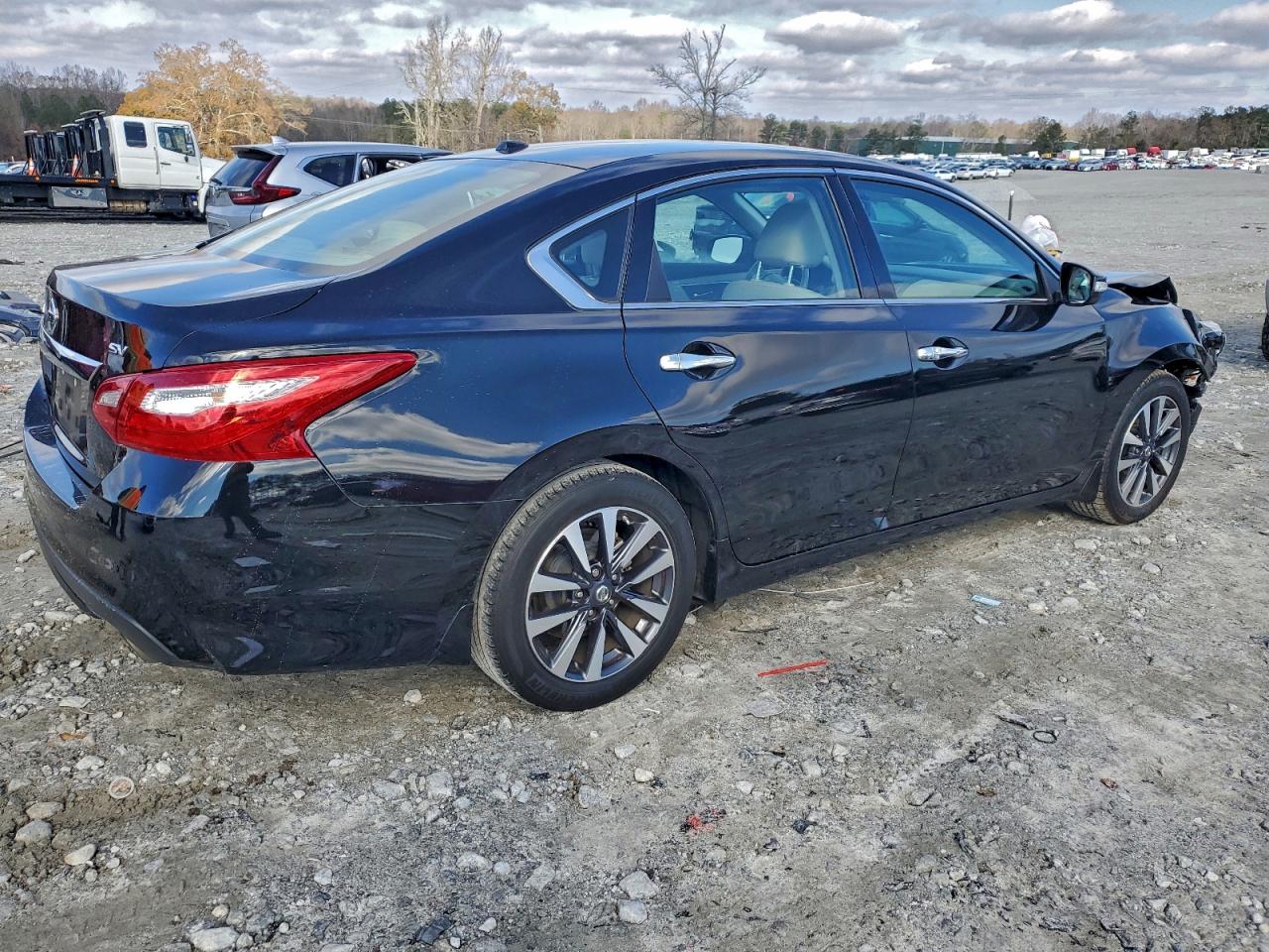 2017 NISSAN ALTIMA 2.5 photo 3