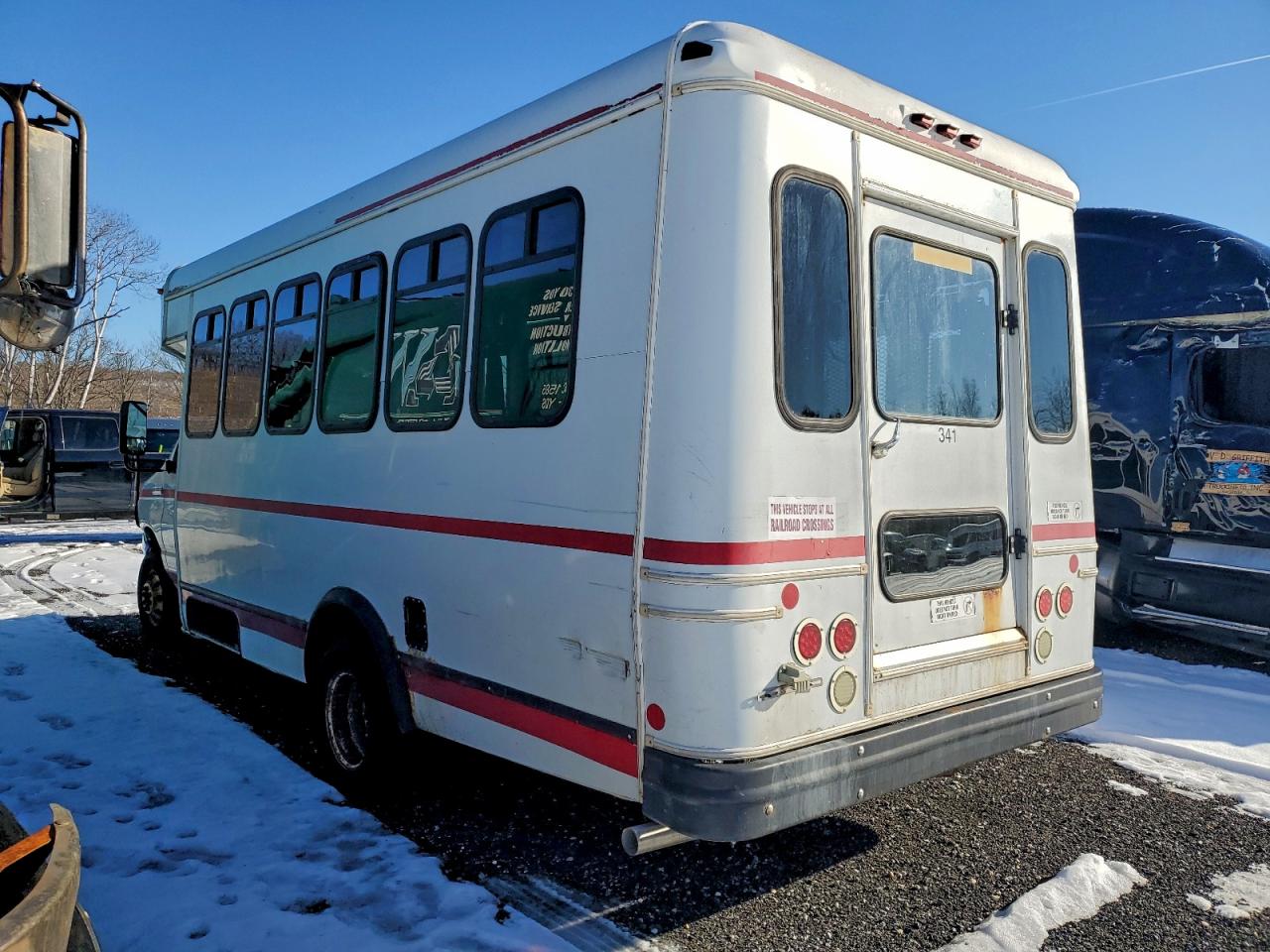 2007 FORD ECONOLINE E450 SUPER DUTY CUTAWAY VAN photo 2