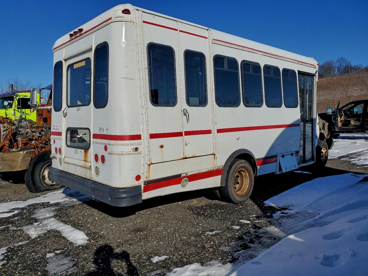 2007 FORD ECONOLINE E450 SUPER DUTY CUTAWAY VAN photo 3