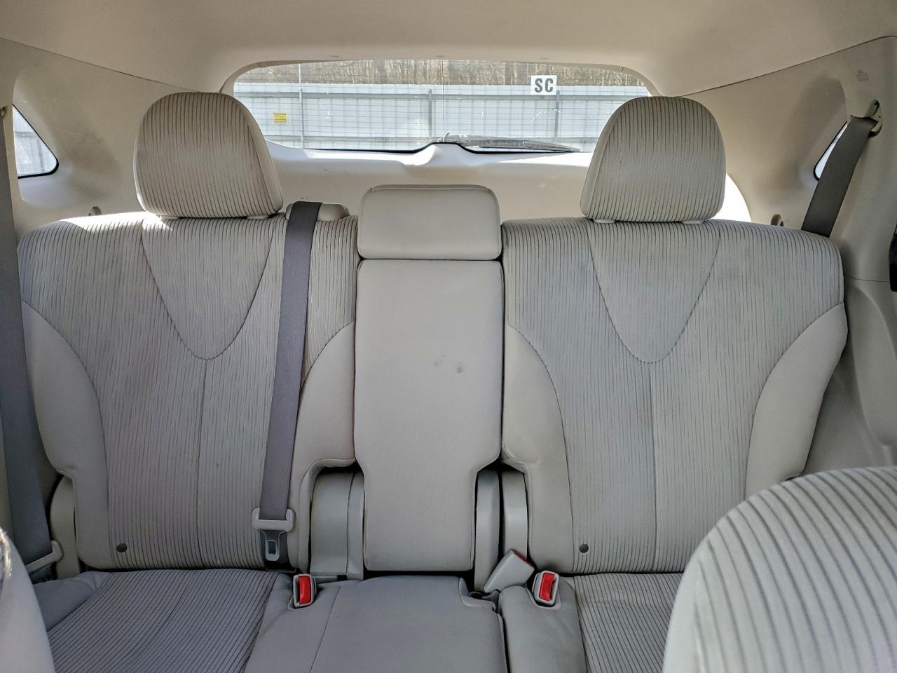 2010 TOYOTA VENZA photo 10