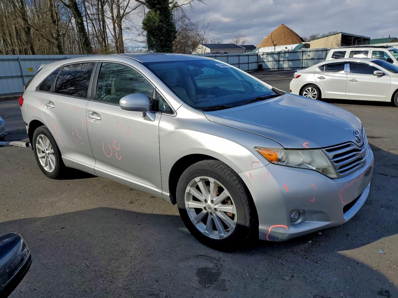 2010 TOYOTA VENZA photo 4