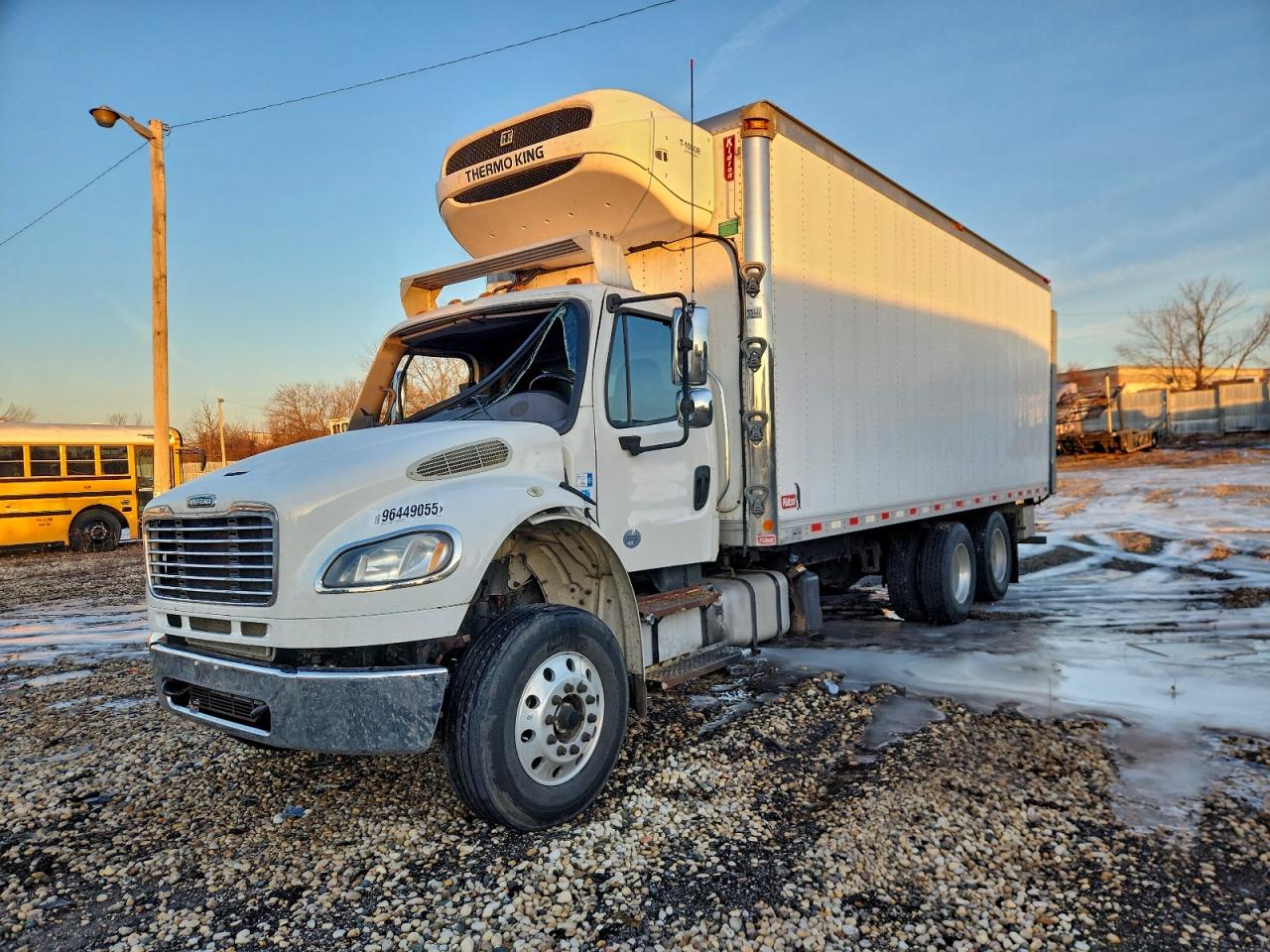 2019 FREIGHTLINER BUSINESS CLASS M2 REFRIGERATED BOX TRUCK photo 2