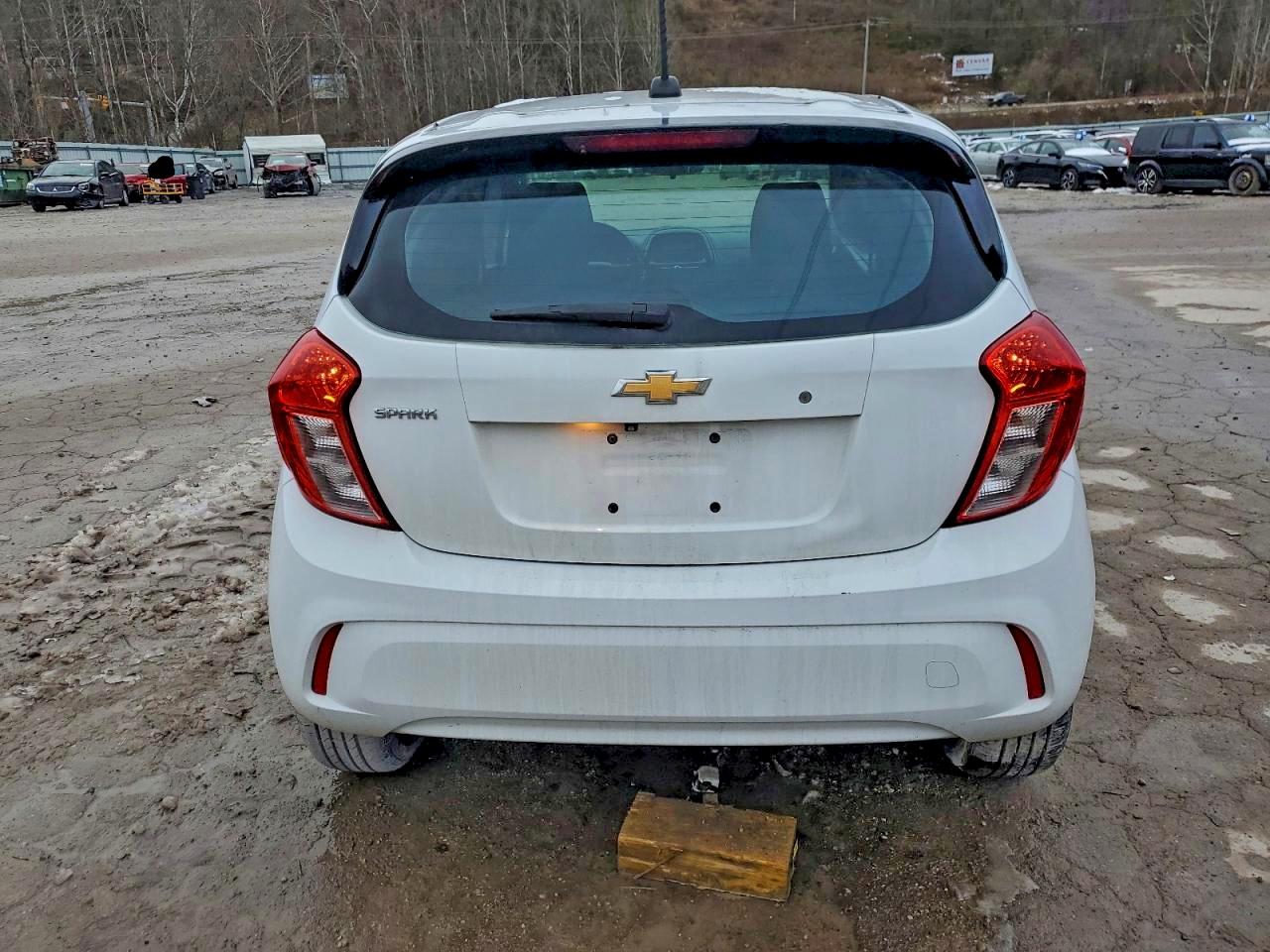 2019 CHEVROLET SPARK LS photo 6