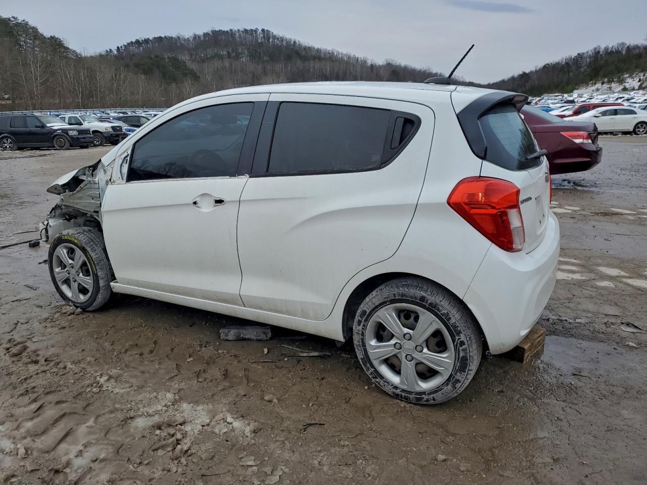 2019 CHEVROLET SPARK LS photo 2