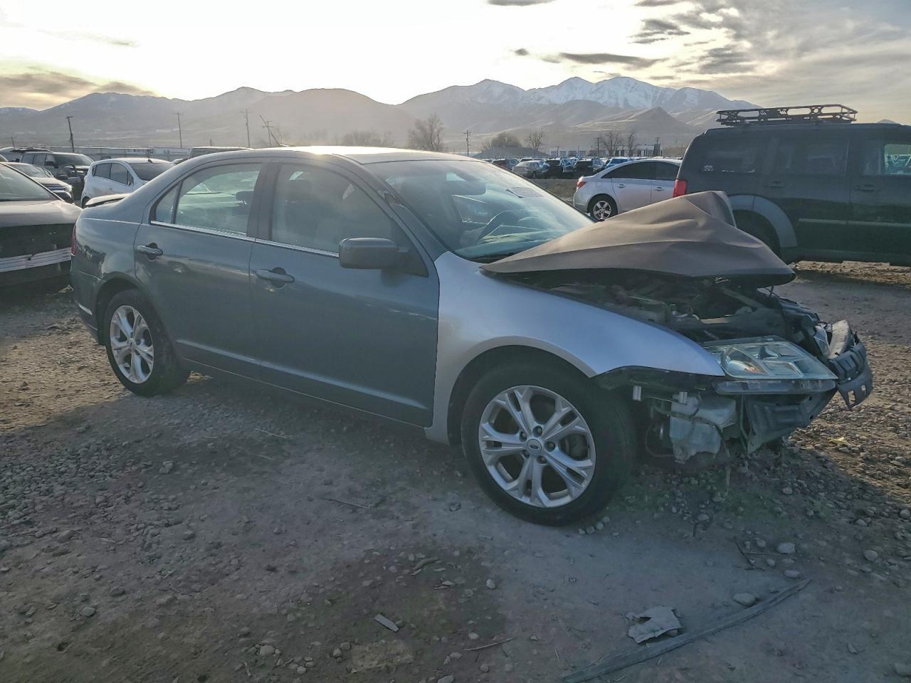 2012 FORD FUSION SE photo 4