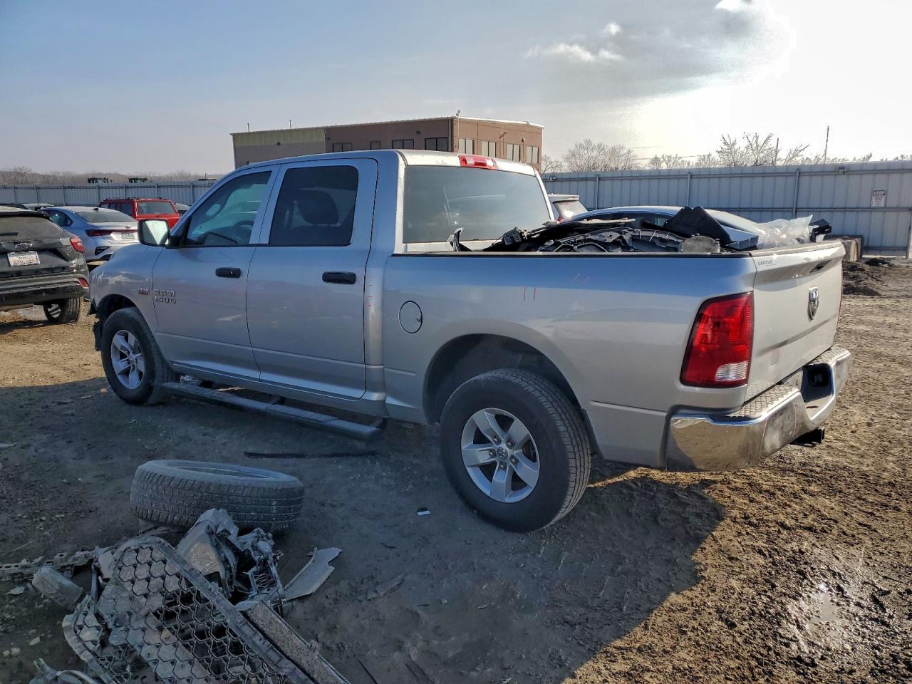 2015 RAM 1500 ST photo 2
