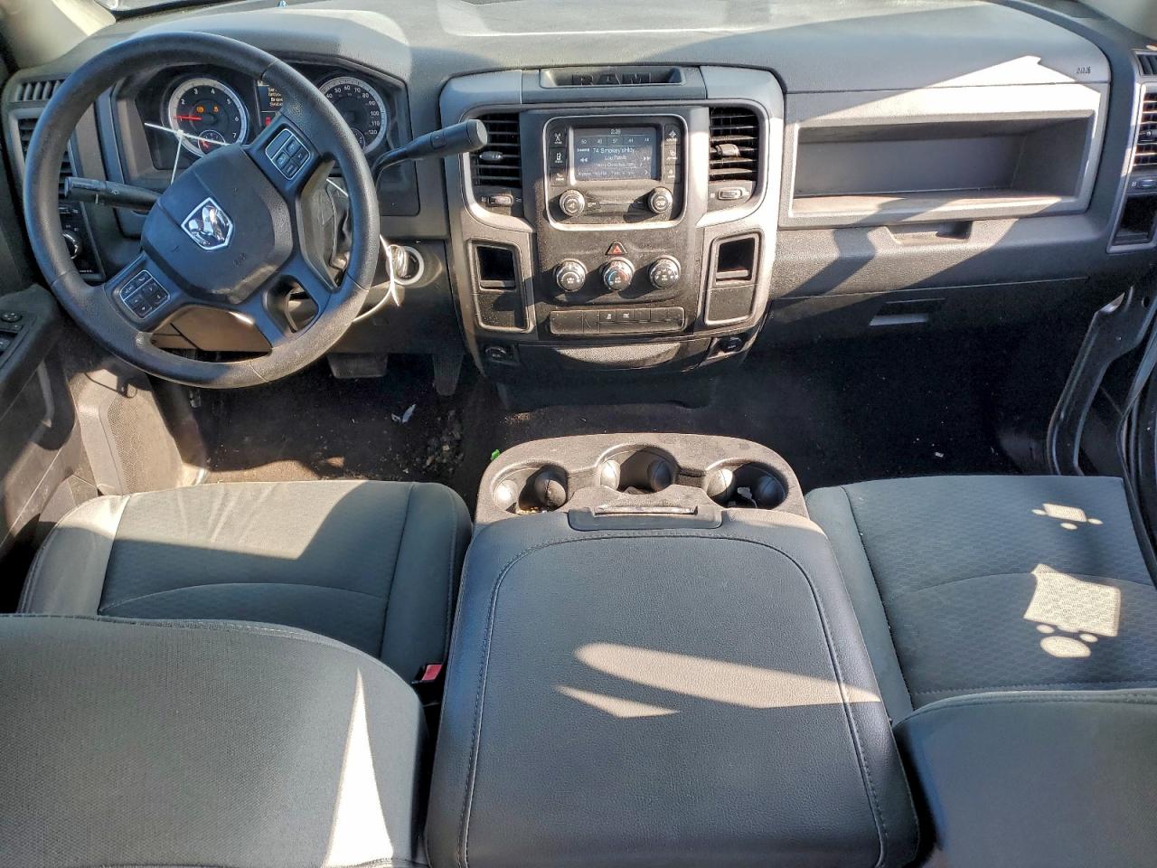 2015 RAM 1500 ST photo 8