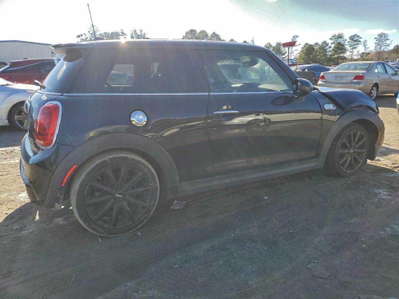 2014 MINI COOPER S photo 3