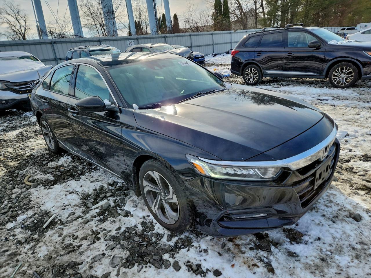2018 HONDA ACCORD EX photo 4