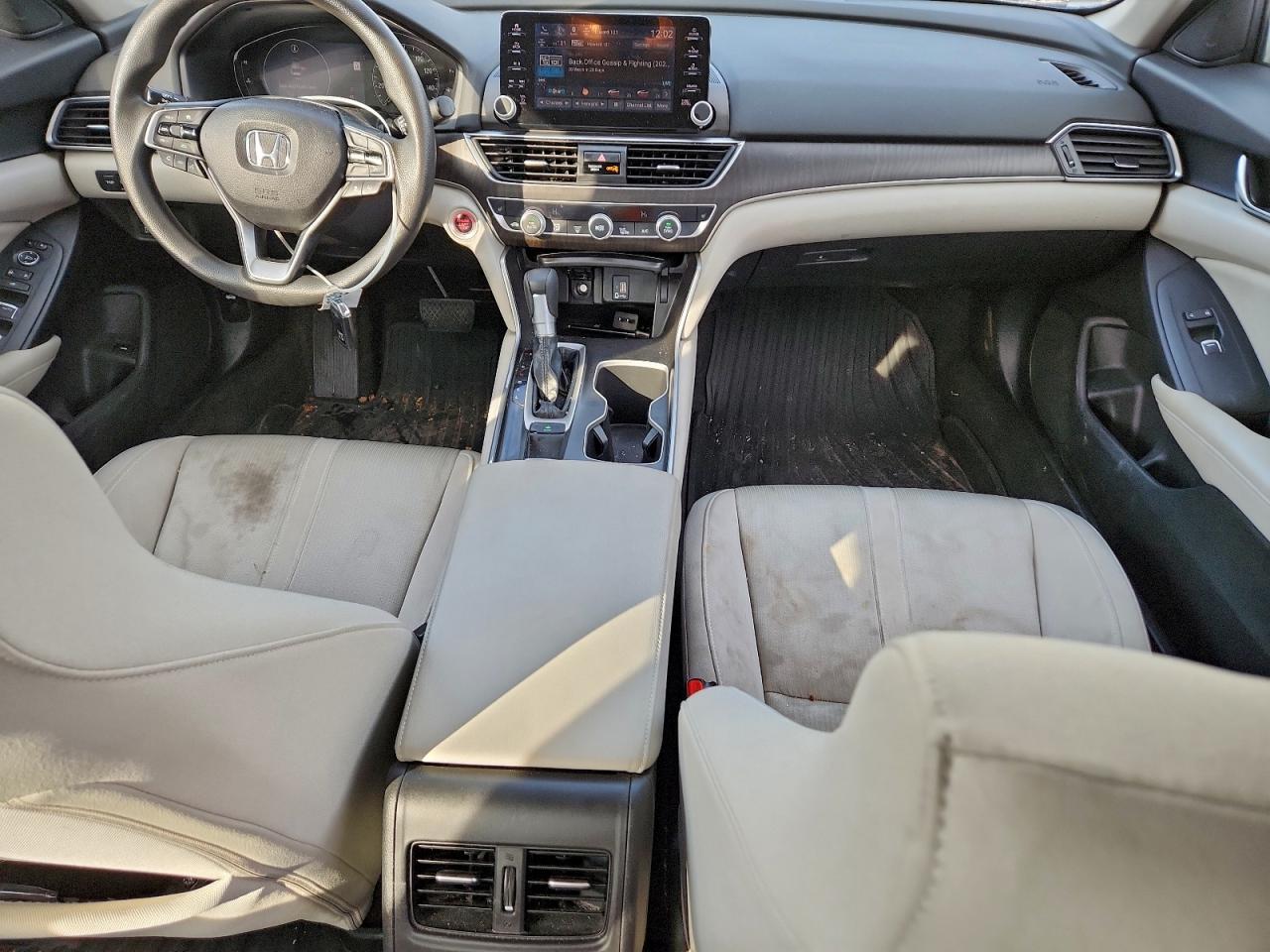 2018 HONDA ACCORD EX photo 8