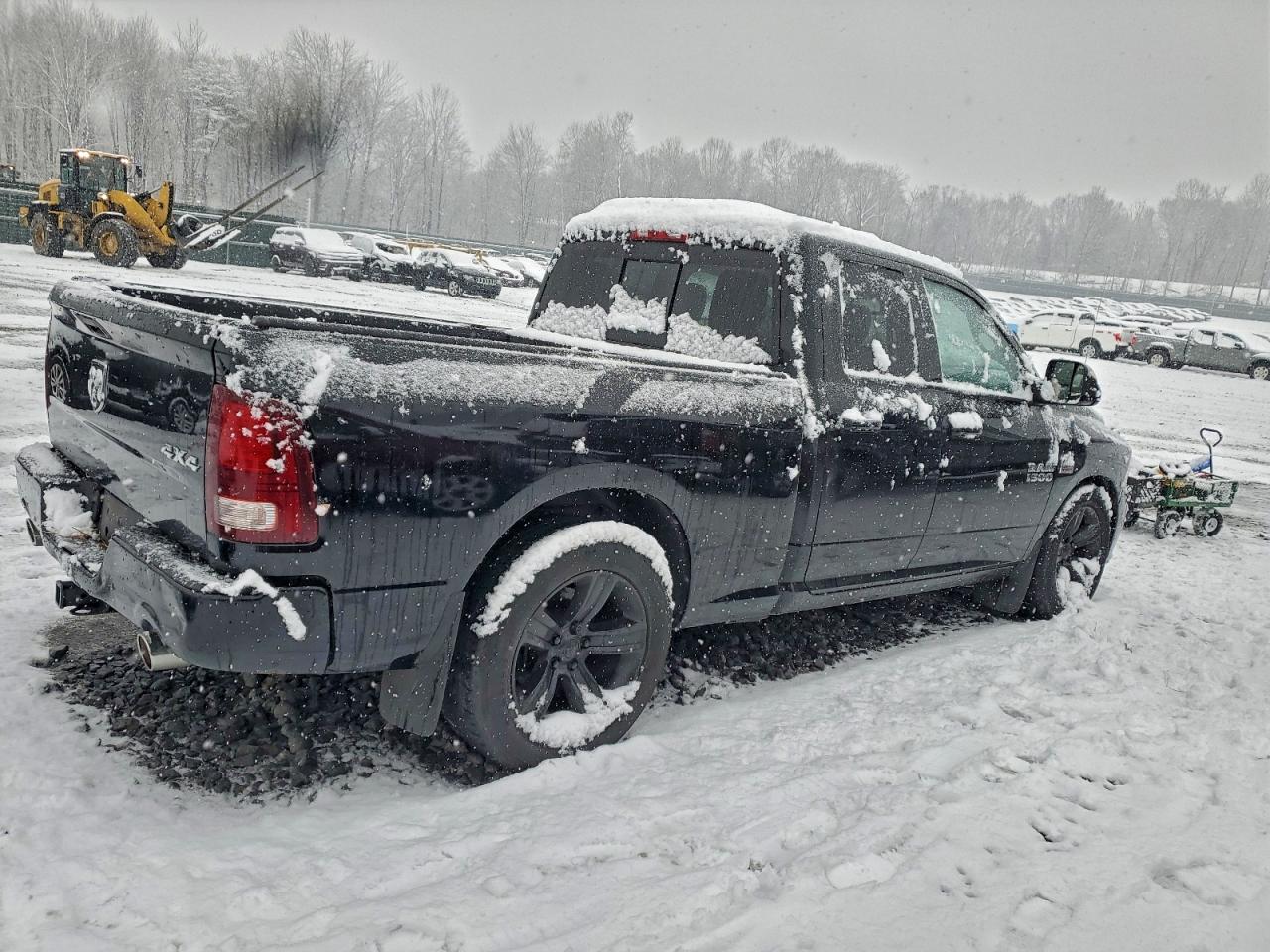 2013 RAM 1500 SPORT photo 3