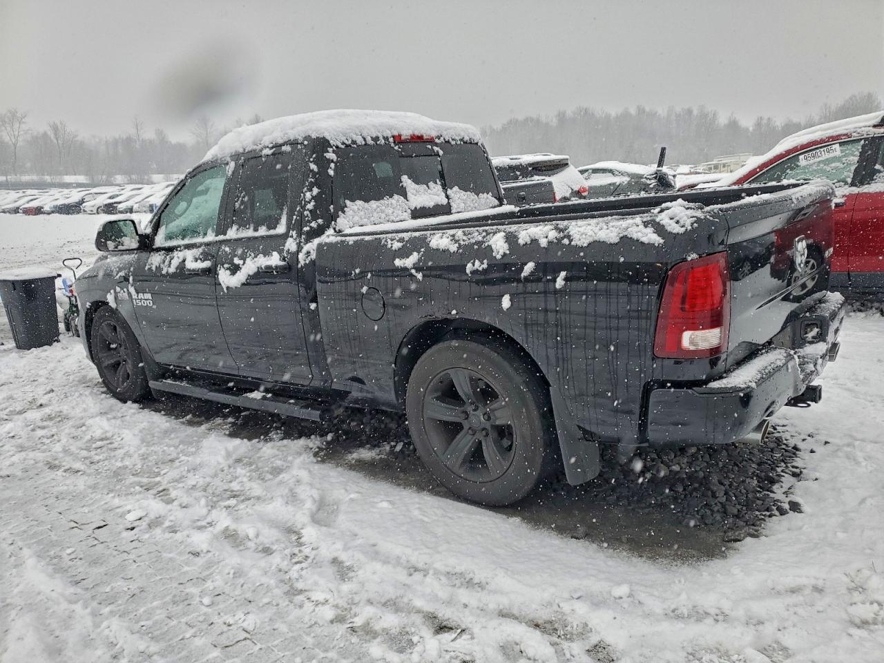 2013 RAM 1500 SPORT photo 2