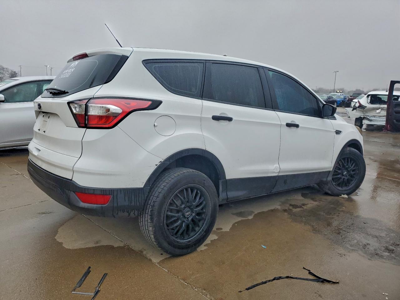2018 FORD ESCAPE S photo 3