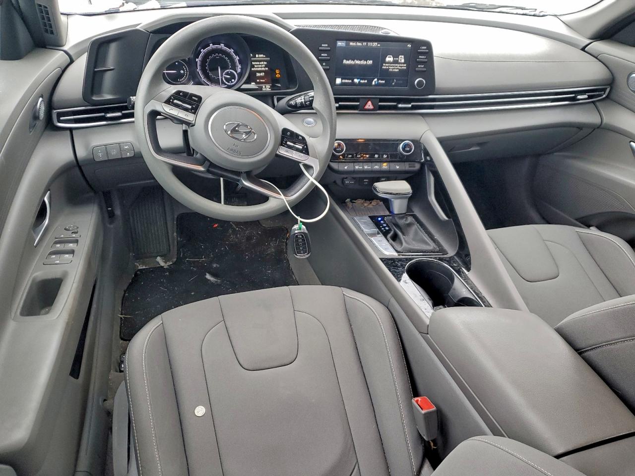 2023 HYUNDAI ELANTRA BLUE photo 8